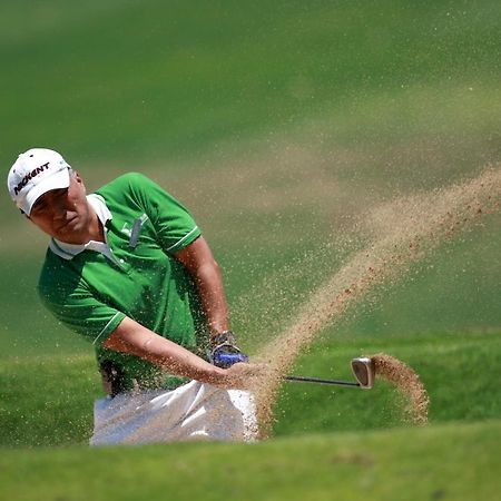 Finna Golf & Country Club Prigen Zewnętrze zdjęcie